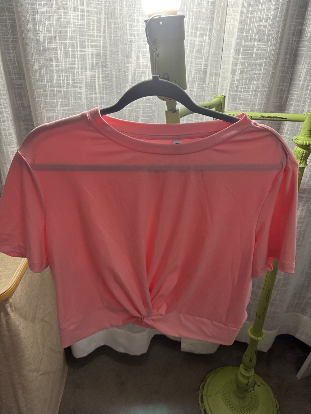 Women’s Pink Knot-Front Short Sleeve Top